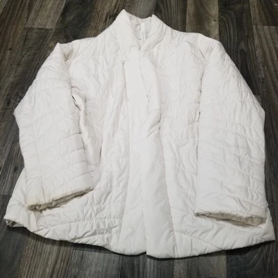 Jaqueta Lululemon envoltório isolado em opala branca tamanho 8 (envoltório faltando) - Imagem 1 de 4