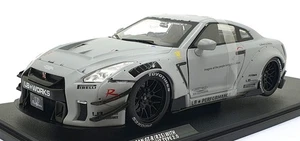 Solido  1/18 Scale S1805821 '24 Nissan GT-R (R35) LBWK Type 2.0 with KATO figure - Picture 1 of 8