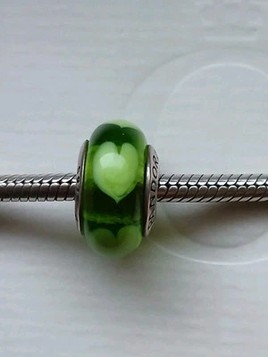 Original  Pandora Element, Charm Murano, retired, Herzen grün, neuwertig  - Bild 1 von 4