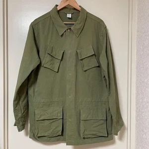 Chaqueta utilitaria JJJound verde oliva XL algodón latón botones a presión estilo militar - Imagen 1 de 11