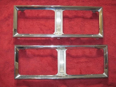 80-88 Lincoln Town Car Headlight Bezels LH RH E0VB-13052 1980-1988 - Image 1 of 4