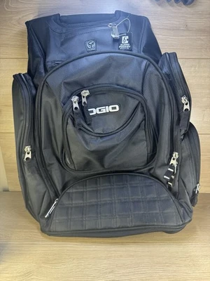 OGIO NUEVO CON ETIQUETAS Metro Mochila Bolso para Laptop Bolsillos Laterales Viaje Negro Grande Foto 1 de 4
