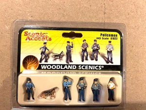 WOODLAND SCENICS #A1822   5 - Policemen & German Shepard Dog  H.O. 1:87 - Picture 1 of 1