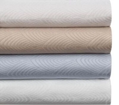 MATOUK QUEEN COVERLET Brocatelle Schumacher White Cotton 94 x 97 New Italy  - Image 1 of 4