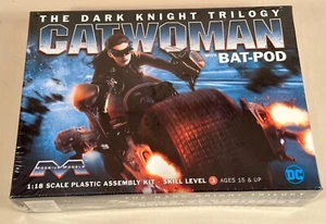 Catwoman On Bat-pod Model Kit, New, Sealed, Moebius - Picture 1 of 2