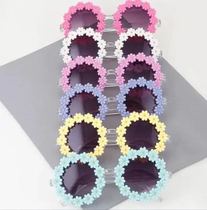 BRAND NEW WITH TAGS Girl's Floral Shades Delight Sunglasses - Picture 1 of 7