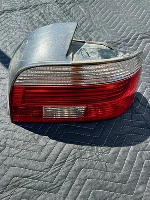 Luces traseras Facelift OEM BMW E39 M5 2001-2003 HELLA genuinas - par izquierda y derecha Foto 1 de 4