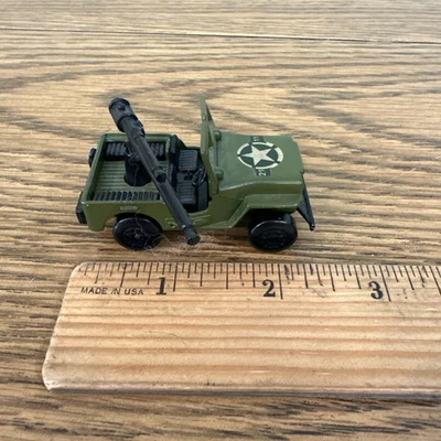 Vintage 1976 Matchbox Superfast #38 Jeep Green Army Gun Sleet-N-Snow - Image 1 of 4