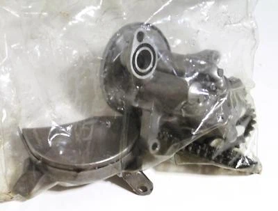 1983 YAMAHA XJ900 ENGINE MOTOR OIL PUMP - Image 1 of 4