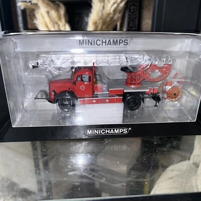 Minichamps 439350080 Mercedes Benz L 3500 DL 17 Feuerwehr 1:43 NEW FIRE ENGINE - Image 1 of 4