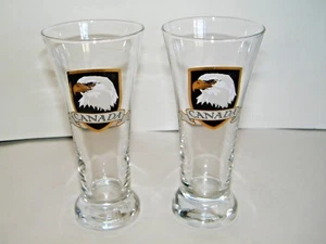 Canadian Eagle Crest w/Gold Trim Pilsner Beer Glasses set of 2 Barware VTG EUC - Picture 1 of 4