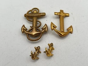 Lot Of 4 Vintage US Navy USN Anchor Midshipman 1/20 10K GF Hat Lapel Pins - Picture 1 of 9