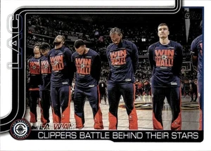 2025-26 Topps #292 LA Way: Clippers Battle Behind Their Stars - Bild 1 von 2