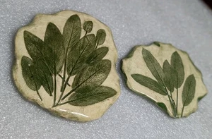 Vtg 2 Handpainted Leaf Impression Wall Hangings Pottery Artist Beth Howard - Picture 1 of 13