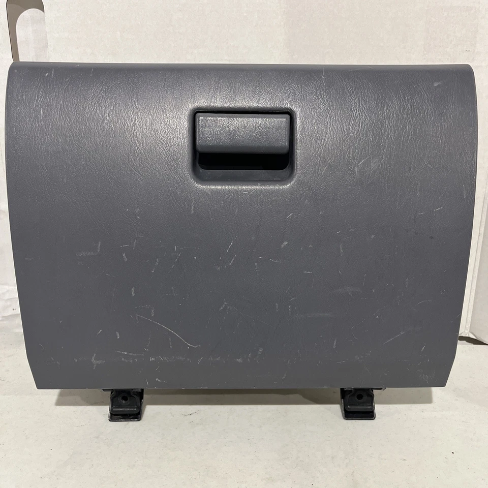 1995-2004 TOYOTA TACOMA GLOVE BOX COMPARTMENT DOORE STORAGE OEM Gray GLOVEBOX - Image 1 of 4