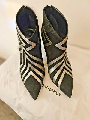 Pierre Hardy Designer Ankle Boots in Silver Leather and Black size UK/EU 37.5 - Image 1 of 4