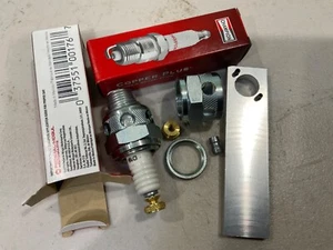 Harley Davidson champion spark plug set with reusable replica covers VT 32-0975 - Bild 1 von 3