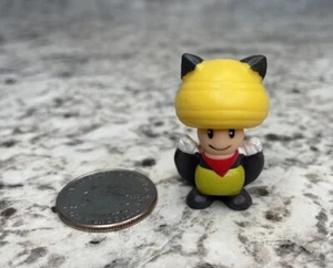 Nintendo Super Mario Bros Mini Figure Scoiattolo Volante Topper Torta - Foto 1 di 5