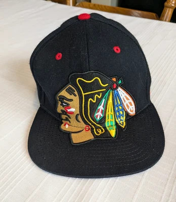 Chicago Blackhawk NHL Zephyr  "The Z-hat", Black with logo, Excellent condition - Image 1 of 4