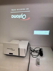 Optoma W307UST DLP Projection Display Ultra Kurzdistanz Beamer DAWSZTUST - Bild 1 von 5