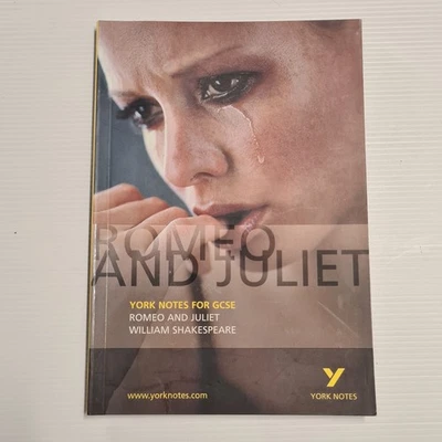 Romeo & Juliet York Notes GCSE Guide William Shakespeare Study Aid Book - Image 1 of 4