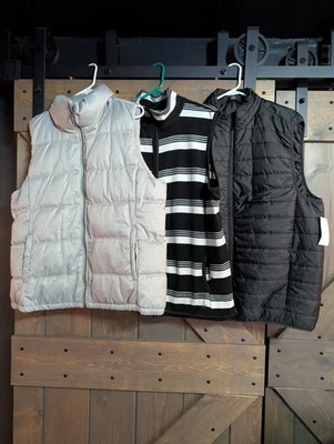 3 Women's Vests Size XL/1X; Silver, Black/White, Black; Old Navy & Cuddle Duds - Image 1 of 4