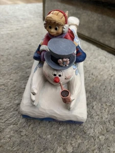 Figura de trineo Jim Shore Frosty El muñeco de nieve más rápido del mundo - Imagen 1 de 8