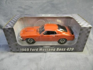 SCALA 1/24 CROWN PREMI 1969 FORD BOSS 429 CALYPSO CORAL AUTO PRESSOFUSA-MIB - Foto 1 di 6