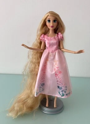 Muñeca Disney Store Rapunzel Edición Especial EXTRA LARGA Cabello Rubio con Zapatos de Vestir Foto 1 de 4