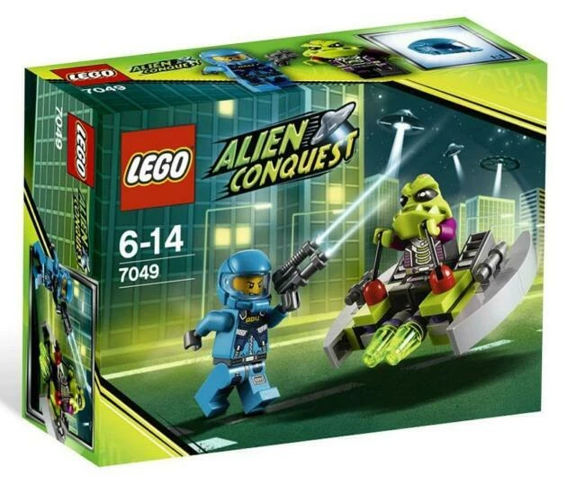 LEGO Space: Alien Striker (7049)