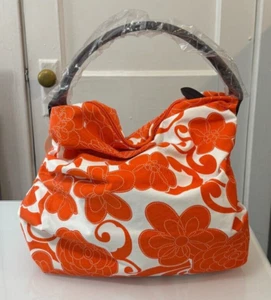 Neu mit Etikett Saks Fifth Avenue Schultertasche orange weiß mit Blumenmuster aus Stoff Slouch Hobo gefüttert. - Bild 1 von 10