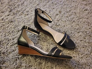 Cole Haan Sandalia Cuña Abriella Negra Talla 8.5 Cuero Nueva Sin Caja - Imagen 1 de 16