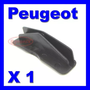 PEUGEOT 306 WINDOW GUIDE PLASTIC SECURING CLIP DOOR GLASS EDGE 3 door hatch - Picture 1 of 1