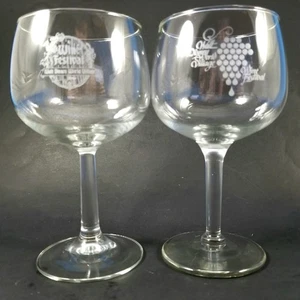 2 Vtg 1980s WALT DISNEY WORLD VILLAGE Wine Festival Wine Glass Set Lot Goblet - Picture 1 of 7