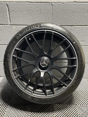 2015-2019 Mercedes C63 W205 Rear Rim Wheel 9.5j x 19 ET56 OEM *NOTE* - Image 1 of 4