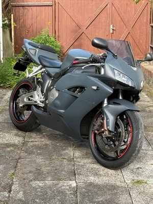 HONDA CBR 1000RR SC57 Fireblade - Bild 1 von 4