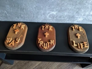 VTG Handcrafted Inspirational Wood Plaque "The Way, The Truth, The Life" - Picture 1 of 7
