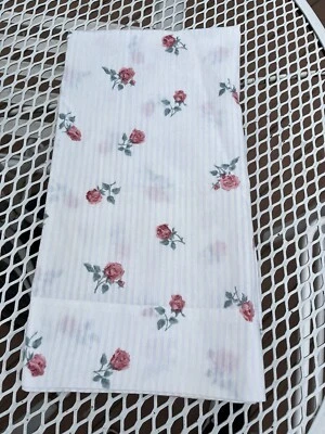 Funda de Almohada Cañón Estándar Vintage Blanco Rosa Floral Foto 1 de 4