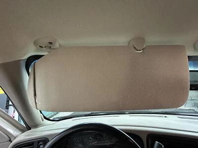 Parasol izquierdo usado se adapta a: camioneta Chevrolet Silverado 1500 2006 grado A izquierda Foto 1 de 4