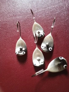 5 schwarz und graue Angelköder Jigs - Bild 1 von 6