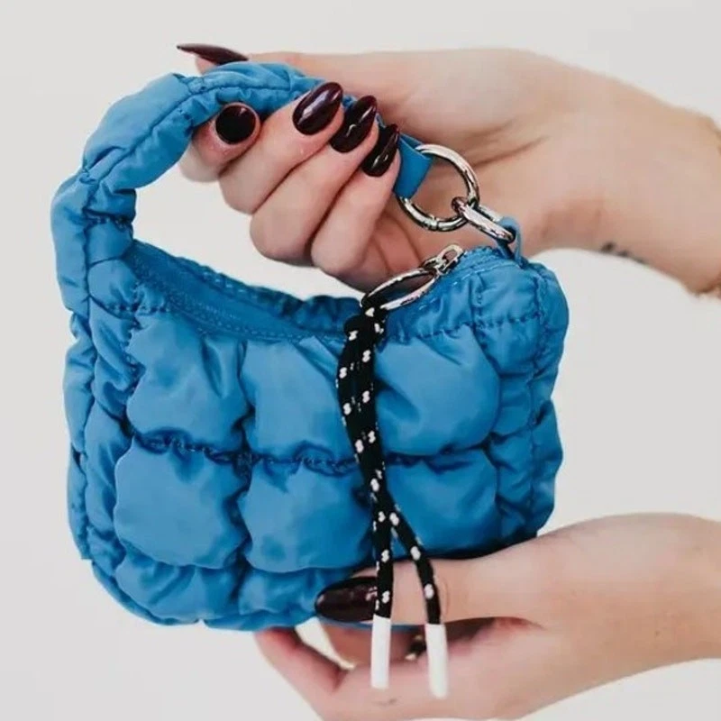 Rylyn Mini Bolso Puffer Charm Azul Foto 1 de 3
