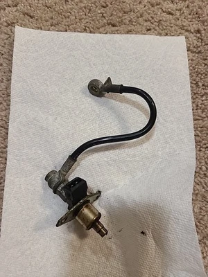 Inyector de válvula de arranque en frío y línea de combustible 85-88 Toyota MR2 Corolla FX 4AGE 1,6 L Foto 1 de 2