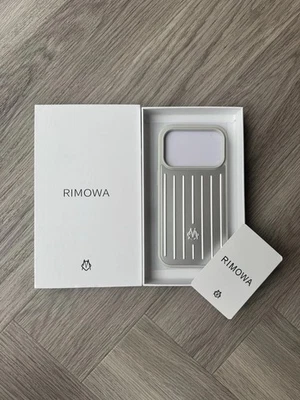 RIMOWA For Apple iPhone 17 Pro Max Silver Aluminium Phone Case - Bild 1 von 4