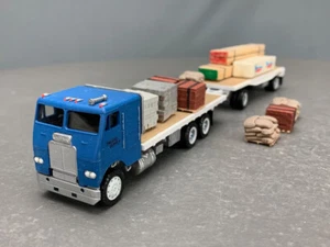 HO Trainscapes Pacific Supply Freightliner Semi w/2 Trailers Loads HO2418 LZ - Picture 1 of 14