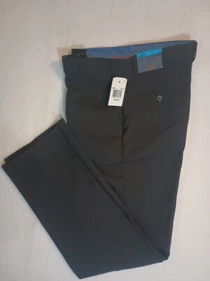 Pantalones de vestir Dockers para niños talla 18 regular frente plano negros Foto 1 de 4