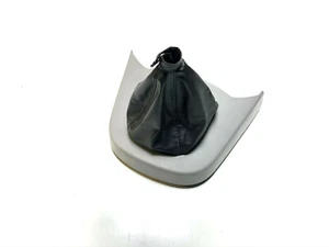 KIA CARENS MK2 GEAR STICK GEAR GAITOR SURROUND TRIM PANEL 2006-2013🌟 - Picture 1 of 1