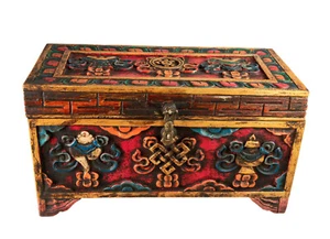 Grand Coffre Bouddhiste Tibetain en Bois  Symboles Auspicieux sculptés  # 3071 - Picture 1 of 15