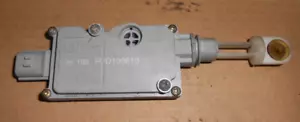 Rover 25 MG ZR 99-03 Tailgate central locking motor solenoid actuator FUD100610 - Picture 1 of 3