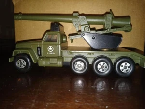 Matchbox SuperKing US Army GMC 8 Wheel Howitzer Fires, 1/43, Die-cast Metal-Mint - Picture 1 of 7