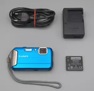 Panasonic Lumix DMC-FT30 16,1MP Digital Camera Waterproof 8m Blue, Charger, READ - Foto 1 di 22